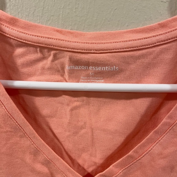 Amazon Essential v neck bundle - Picture 3 of 9